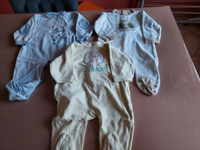 lot 3 pyjamas 9 mois