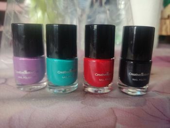 Lot 4 vernis à ongles