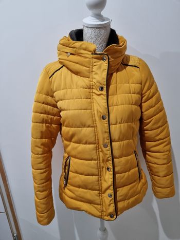 Doudoune jaune moutarde camaïeu