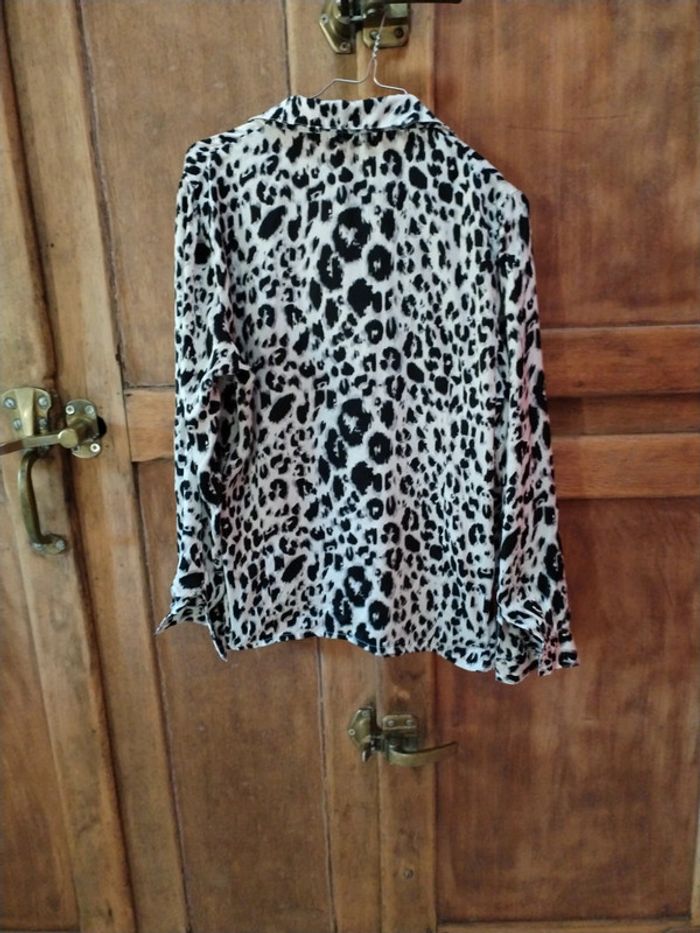 Belle chemise en soie - photo numéro 5