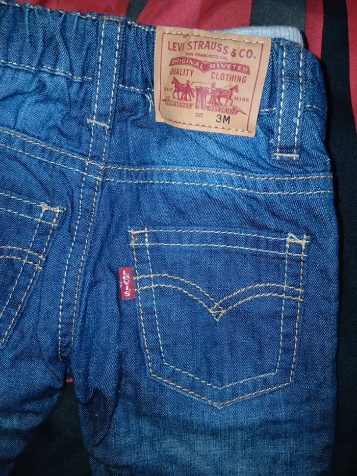 Jean Levi's taille 3 mois - photo numéro 3