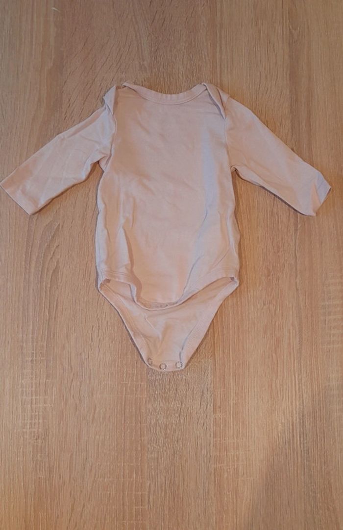 Lot de 7 bodies - photo numéro 3