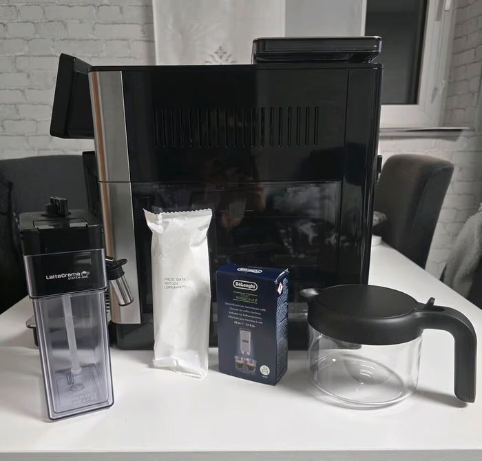 Machine à café De'Longhi PrimaDonna Soul ECAM 610.75 MB Neuf