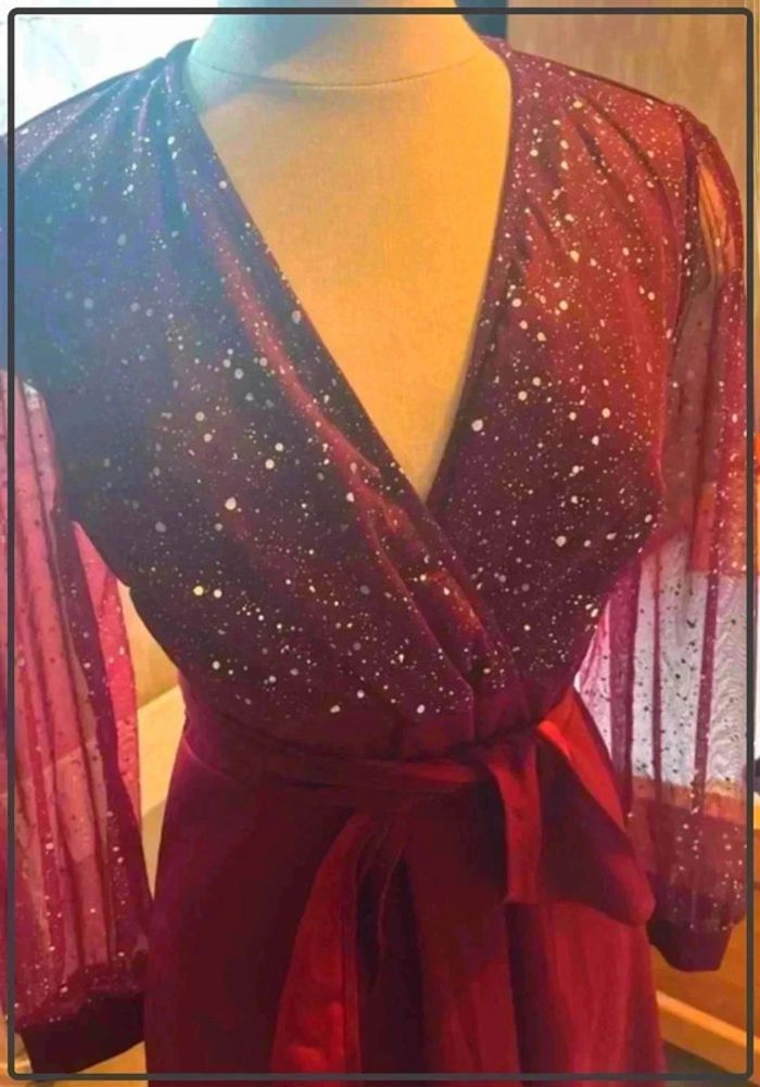 Magnifique robe  manches transparente  taille  46(1xl) - photo numéro 3
