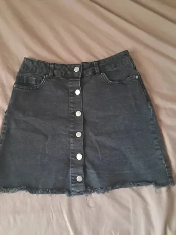 Mini-jupe en jean noir