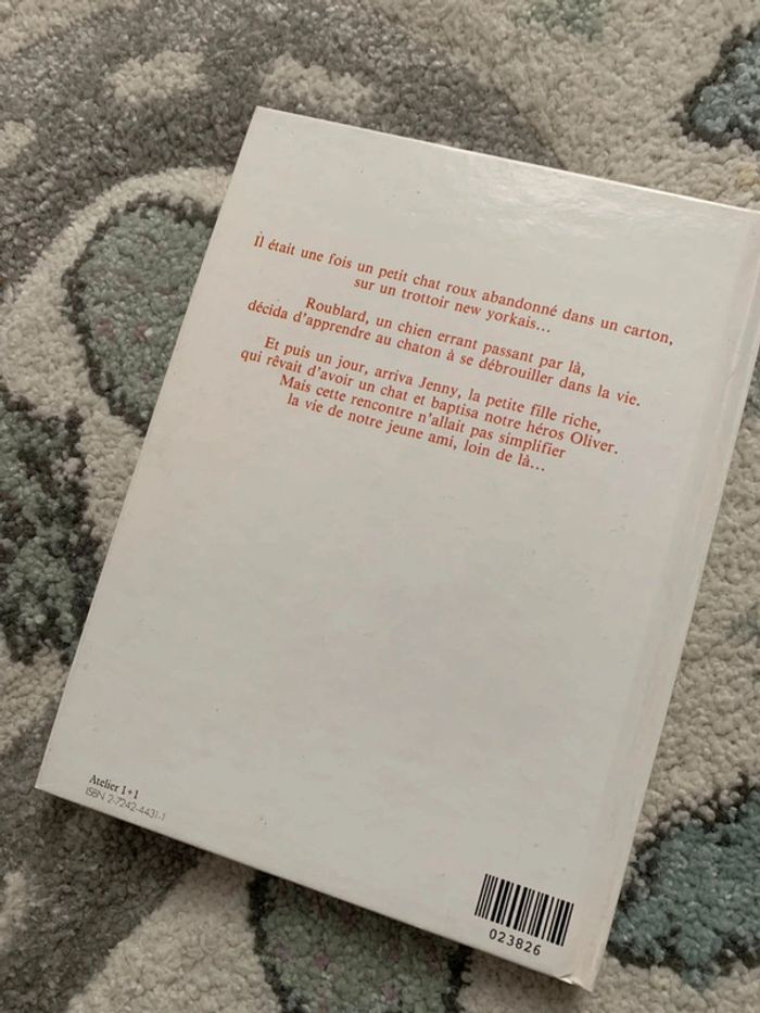 Livre "Oliver & Compagnie" 📚 - photo numéro 2
