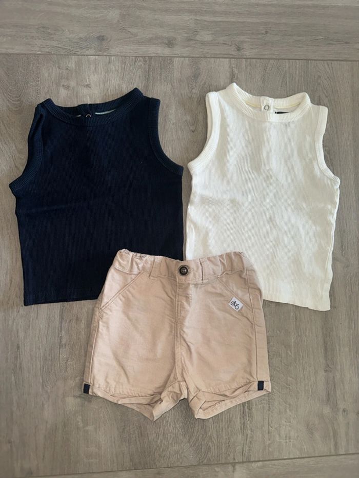 T-shirt sans manche et short