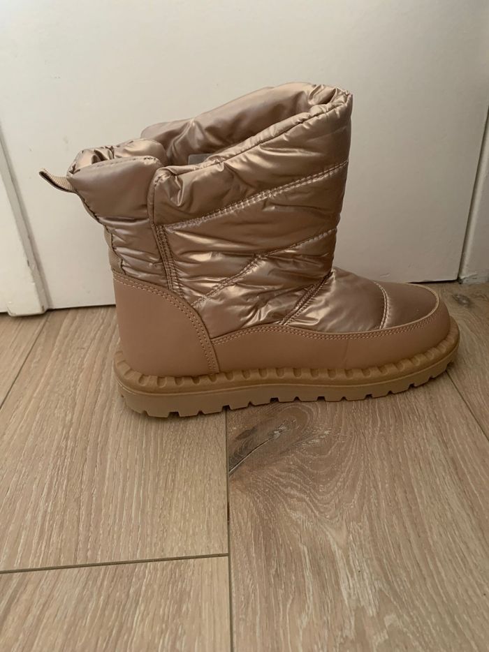 Boots neufs, Alain Manoukian, couleur or. Pointure 38. - photo numéro 8