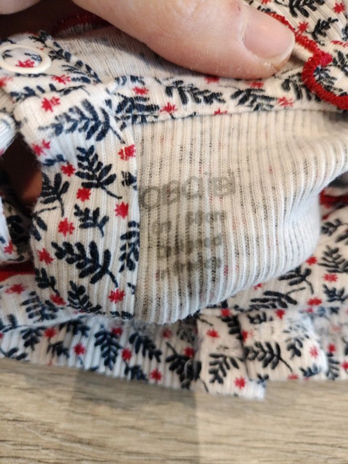 T shirt 6 mois - photo numéro 4