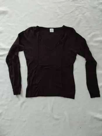 Pull marron col V T2