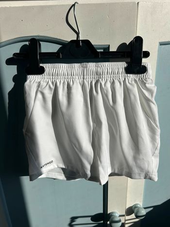 Short sport blanc Artengo 5-6 ans jamais porté