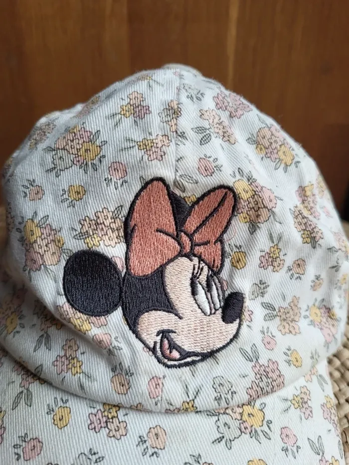 Casquette fleurie broderie Minnie Mouse Disney - photo numéro 3