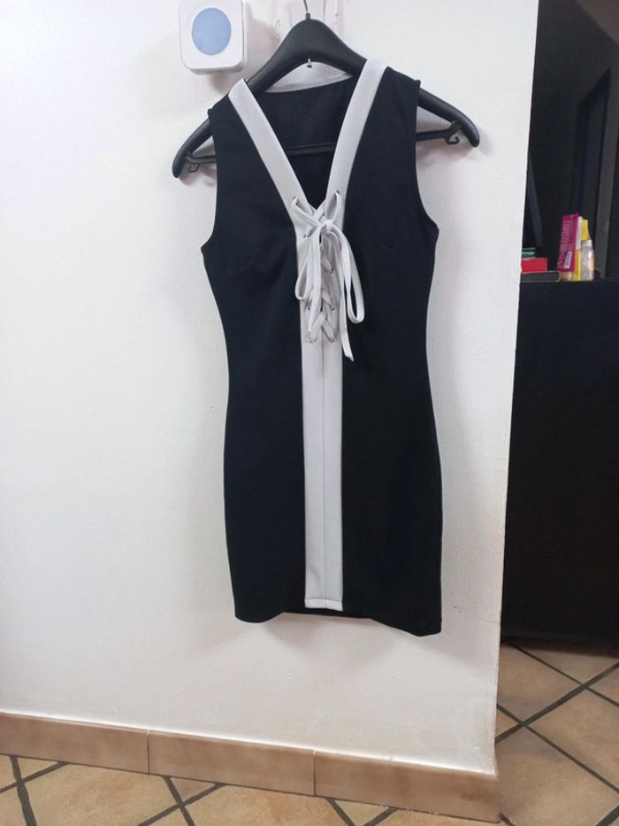 Robe noire