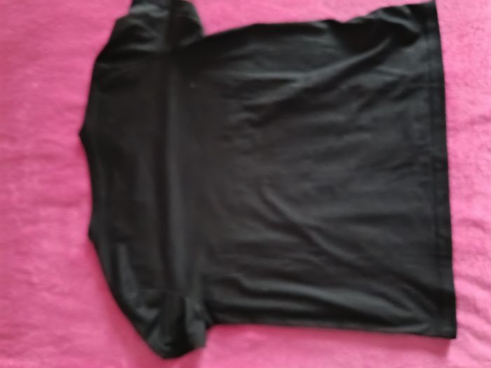 Tee shirt noir T M - photo numéro 3