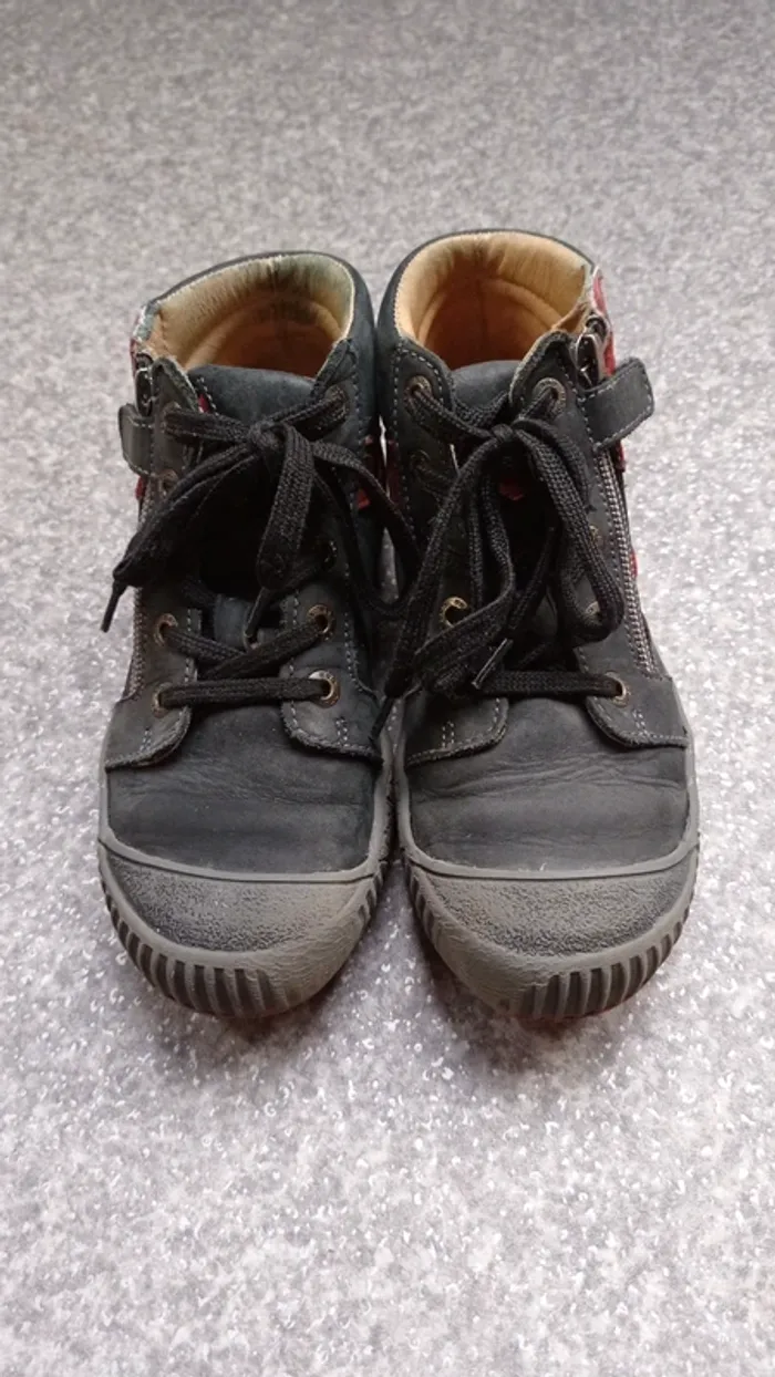 Bottines GBB garçon p.30 bout abîmé (mon fils a traîné les pieds) - photo numéro 7