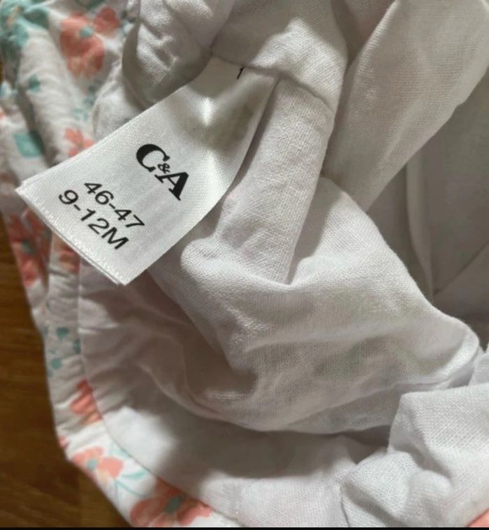 Combi short + chapeau C&A bébé fille - photo numéro 6