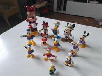 Lot figurine mickey et ses amis