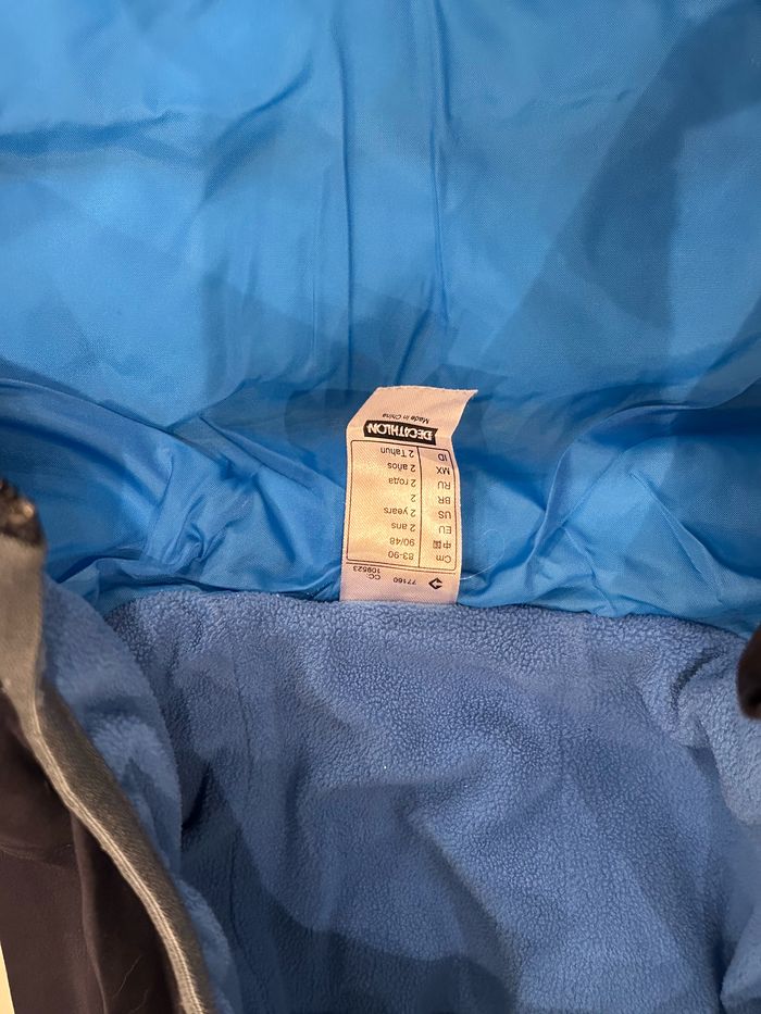 Doudoune quechua garçon 2 ans très bon état - photo numéro 2