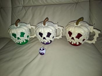 Lot de 3 pommes empoisonnées de belle neige disney
180 €