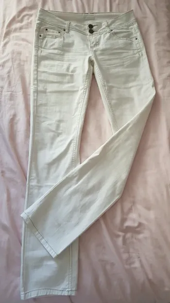 Jean blanc couture marron