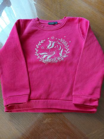 Pull 8 ans 