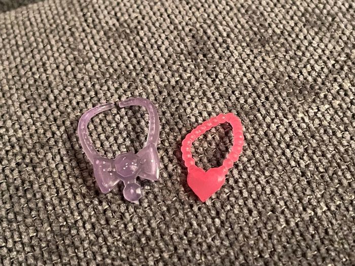 Lot colliers poupée barbie