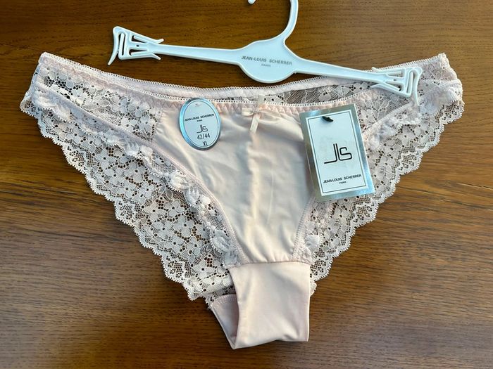 Ensemble jean-louis scherrer soutien gorge 90C + culotte 42/44 - photo numéro 10