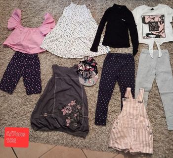 Lot vêtements fille en 6/7 ans