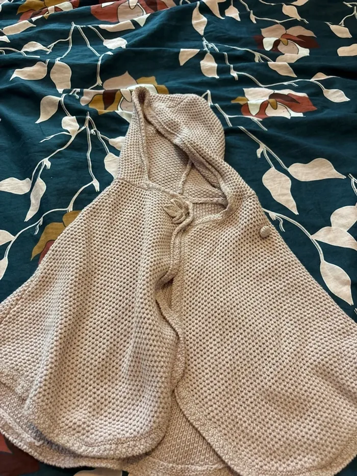 Vends ponchos fille - photo numéro 2