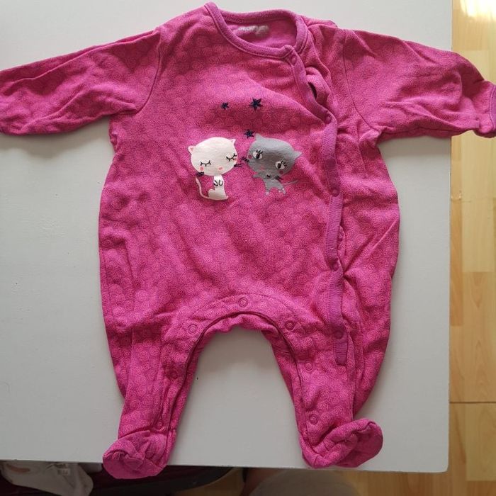 Pyjama 1 pièce fille 1 mois