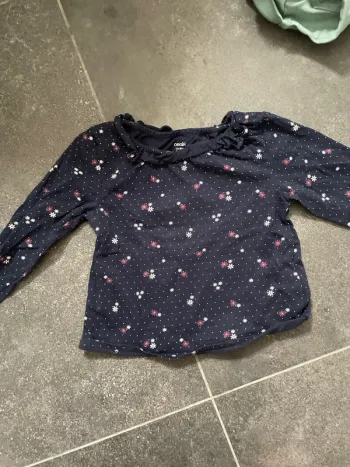 T shirt manche longue bleu marine et petites fleurs