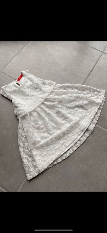 Robe à dentelle 36 mois