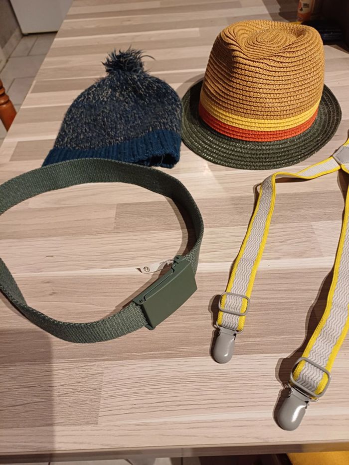 chapeau en paille, bretelles, ceinture pour garçons 18/24 mois - photo numéro 5
