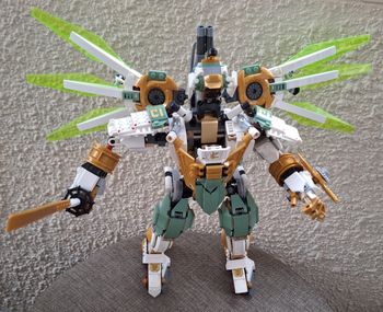 Lego ninjago le robot titan de Lloyd