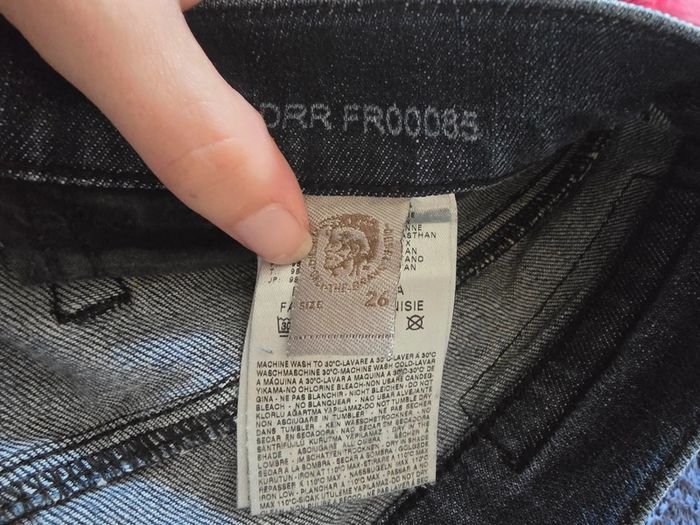 Jean diesel stretch regular tapered modèle debi w26 l30 taille 36 - photo numéro 8
