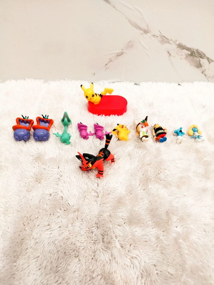 Lot de 12 figurines divers - photo numéro 4