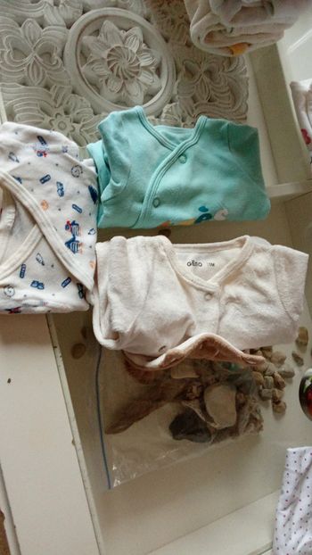 Lot 2 pyjamas + 1 bodie + 1 brassière en laine taille 0Mois - Naissance