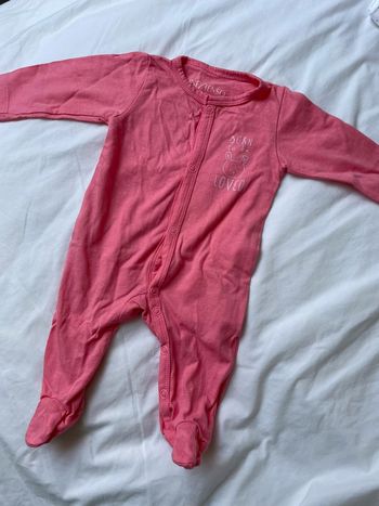 Pyjama ouverture devant in extenso 1 mois