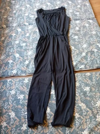 Combinaison noire taille 38