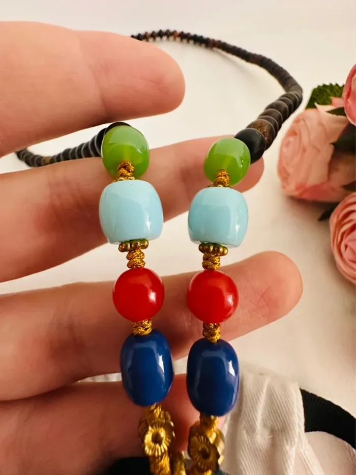 🦚Collier pendentif Paon sculpté • Perles naturelles & esprit spirituel 🌸 - photo numéro 4
