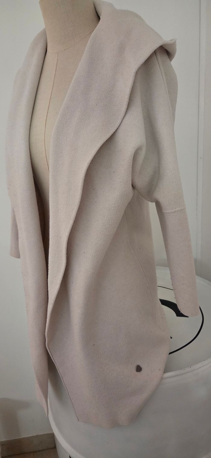 Veste longue ALFA beige écru à capuche – style cocoon doux et chic – T. unique – très bon état - photo numéro 3