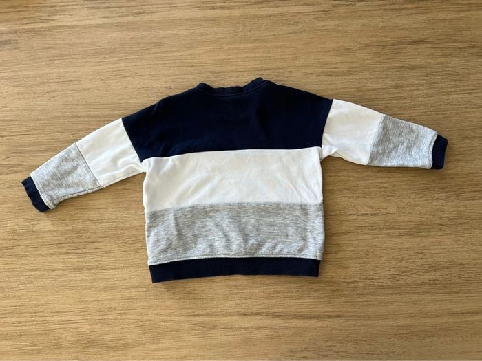 Lot 2 sweat-shirt légers H&M 9 mois - photo numéro 3