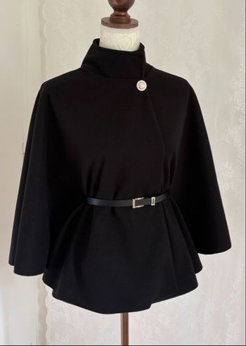 Cape poncho noir