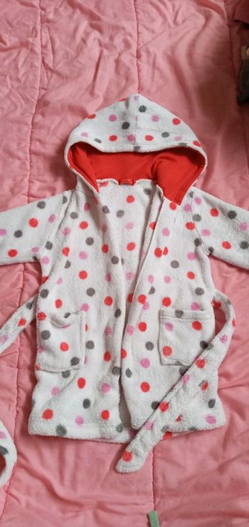 Peignoir Tissaia taille 4 ans