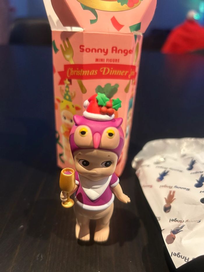 Sonny Angel Christmas dinner owl