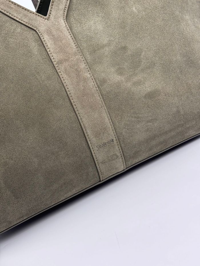 Yves Saint Laurent - photo numéro 9