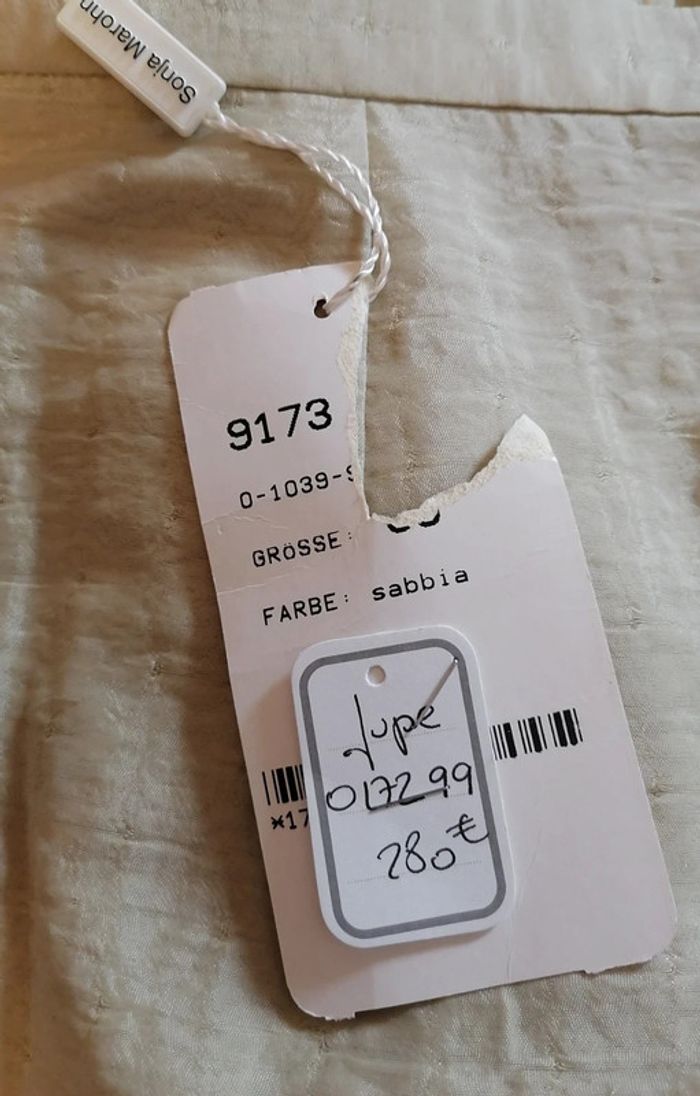 Jupe longue beige effet satin taille 40 Sonja Marohn - photo numéro 16