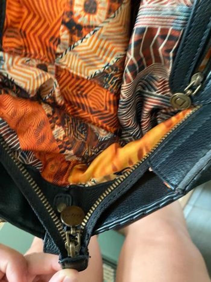 Sac Desigual noir & orange brodé – grand format, original - photo numéro 7