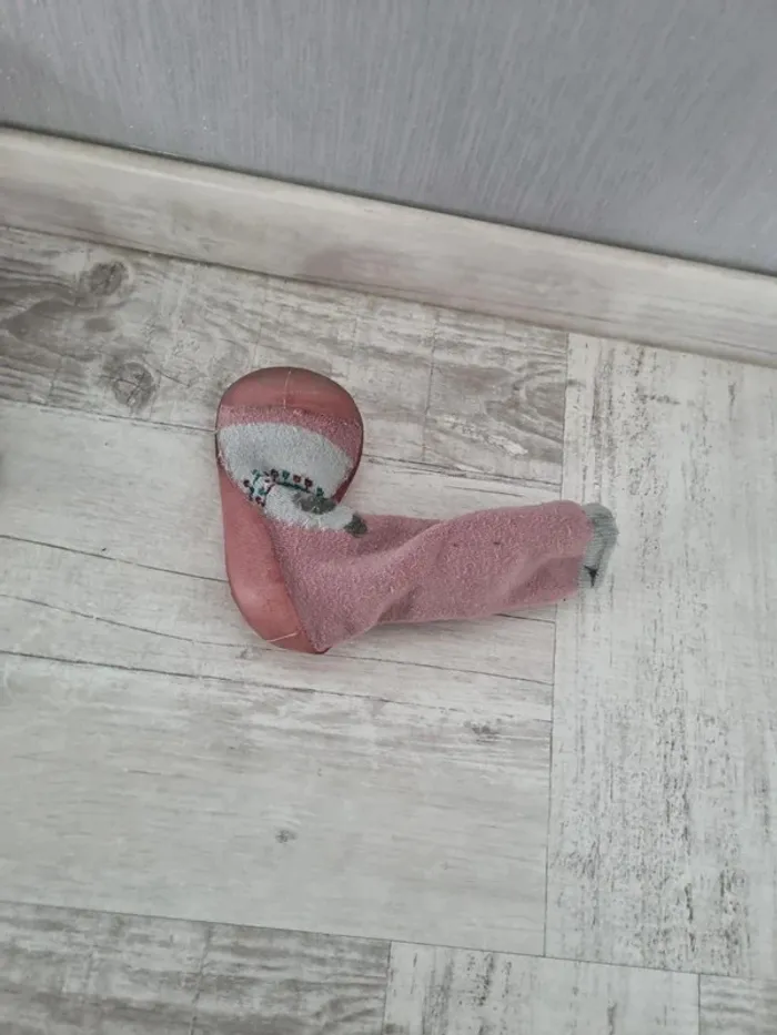 Chaussons  Pointure 24/25 - photo numéro 3