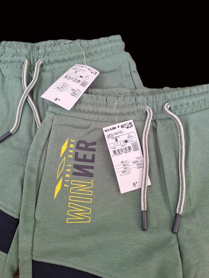 Lot 2 shorts 8 ans Kiabi NEUFS - photo numéro 2